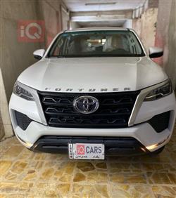 تۆیۆتا فۆرچێنەر